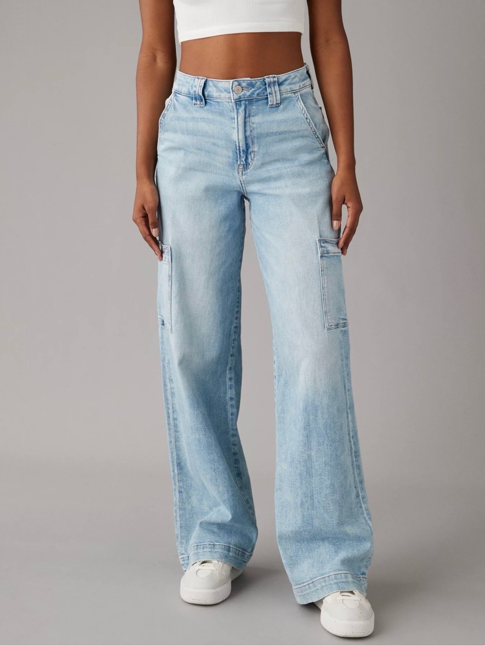 American Eagle Dreamy Drape Stretch Super High-Waisted Cargo Baggy Wide-Leg Jean